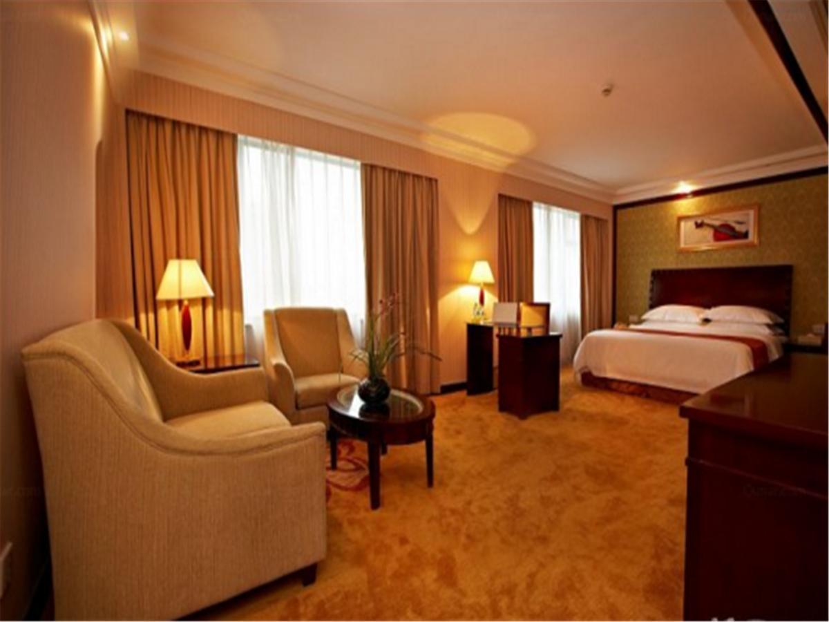 Vienna International Hotel Shanghai Train Station Екстер'єр фото