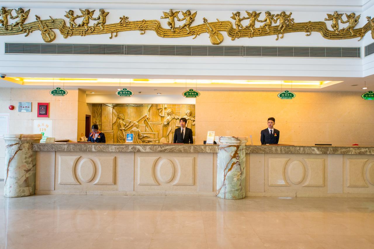 Vienna International Hotel Shanghai Train Station Екстер'єр фото